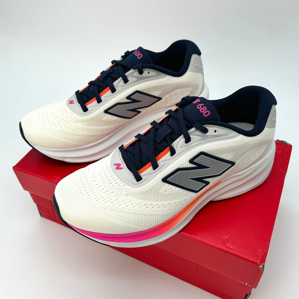 New Balance Fresh Foam 680 v9 Womens Running Shoes Sz. 6.5 White Orange Pink NEW - Picture 5 of 7